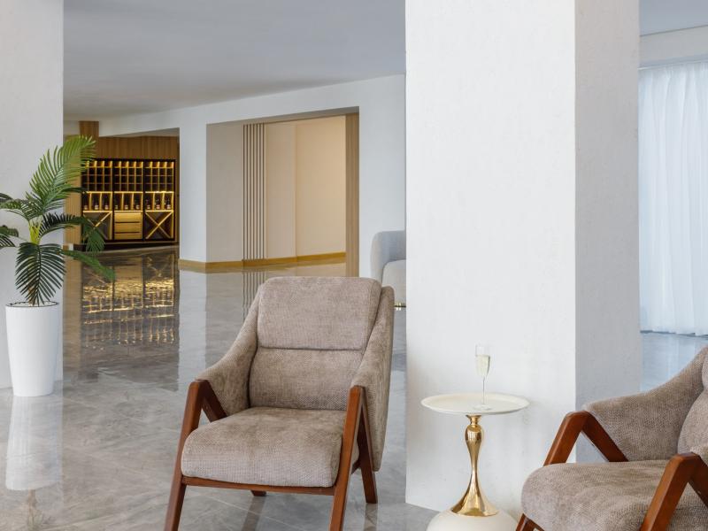 Zenith Resort Hotel & Spa