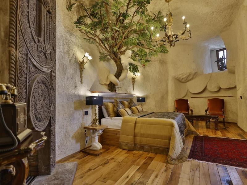 Sacred Mansion