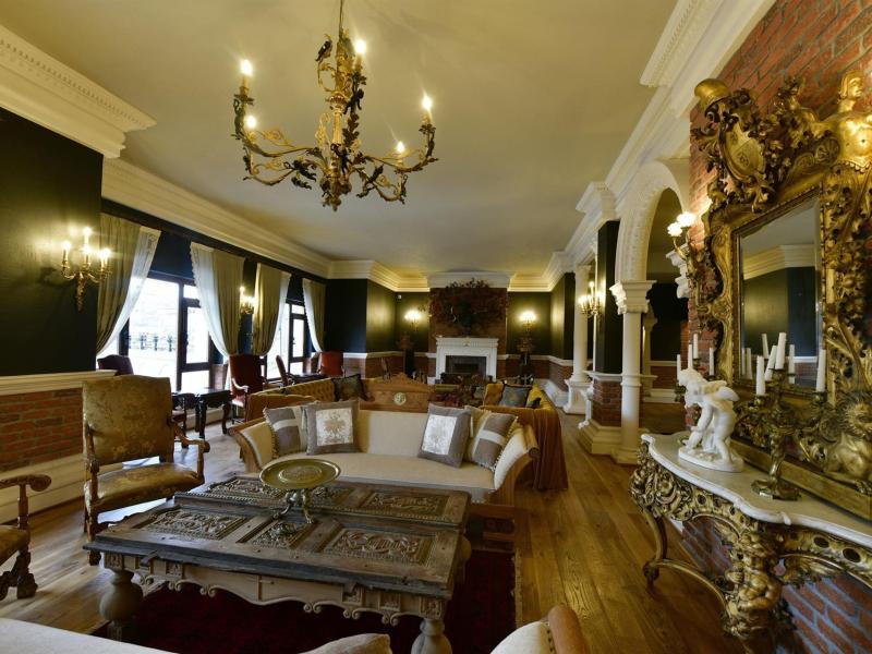 Sacred Mansion