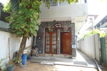 Отель Main Reef Guest House Шри-Ланка, Хиккадува, фото 1