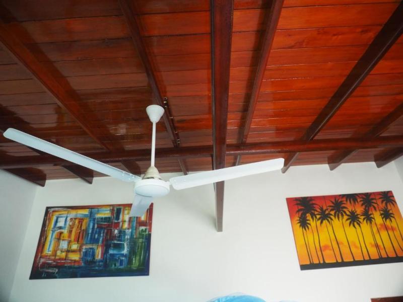 Main Reef Guest House