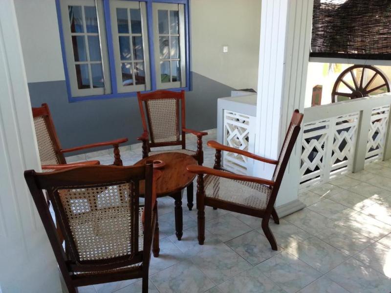 Main Reef Guest House