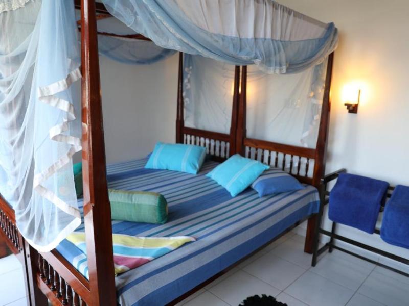 Main Reef Guest House