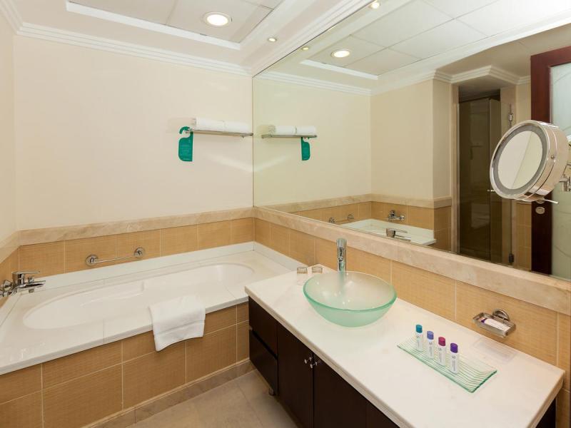 Flora Park Deluxe Hotel Apartments