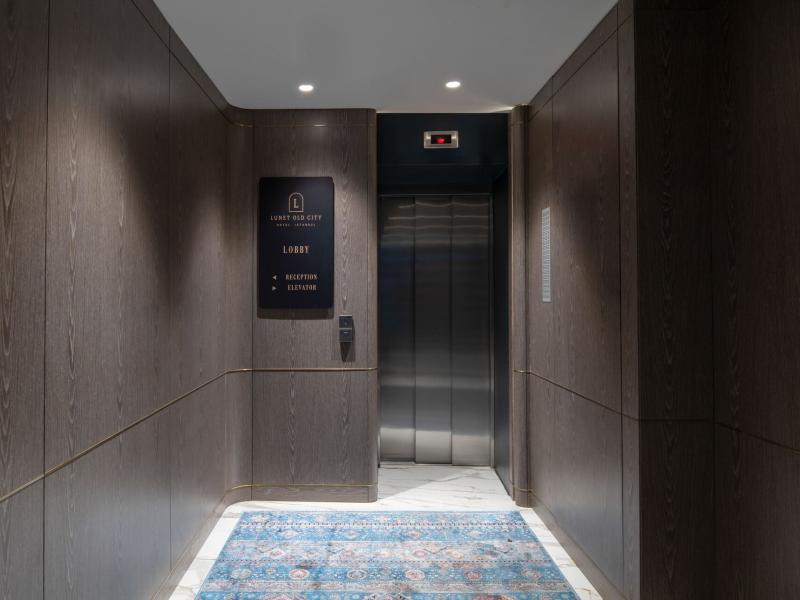 Lunet Old City Hotel
