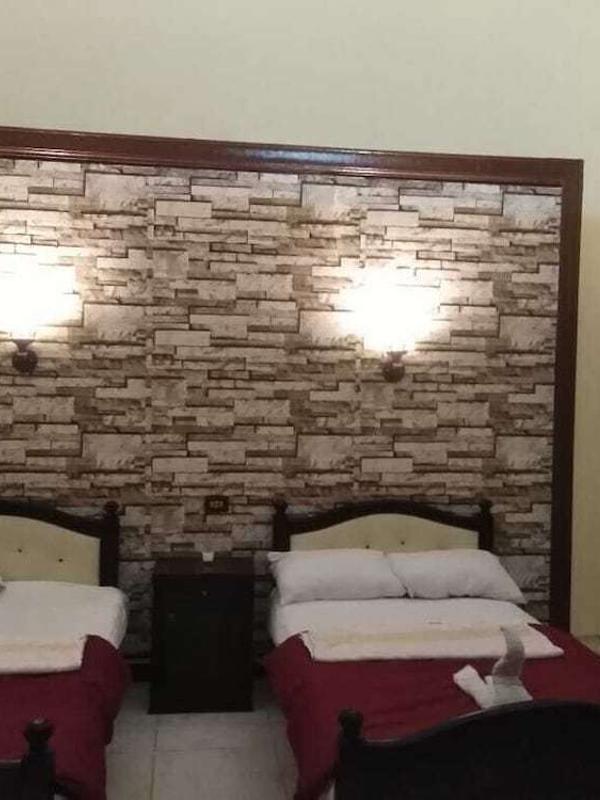 New Palace Hotel