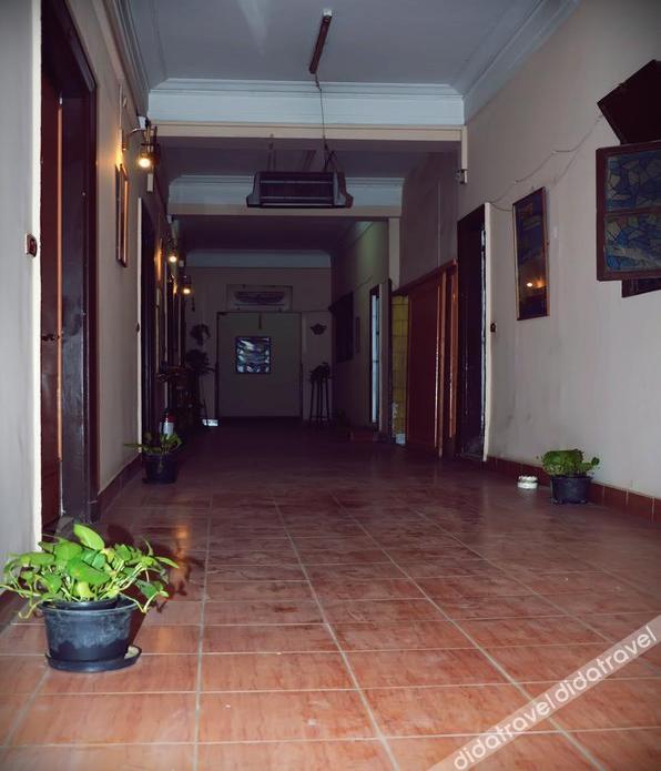 New Palace Hotel