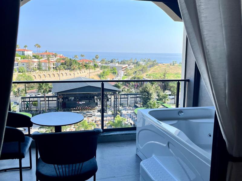 Club Robinhood Hotel