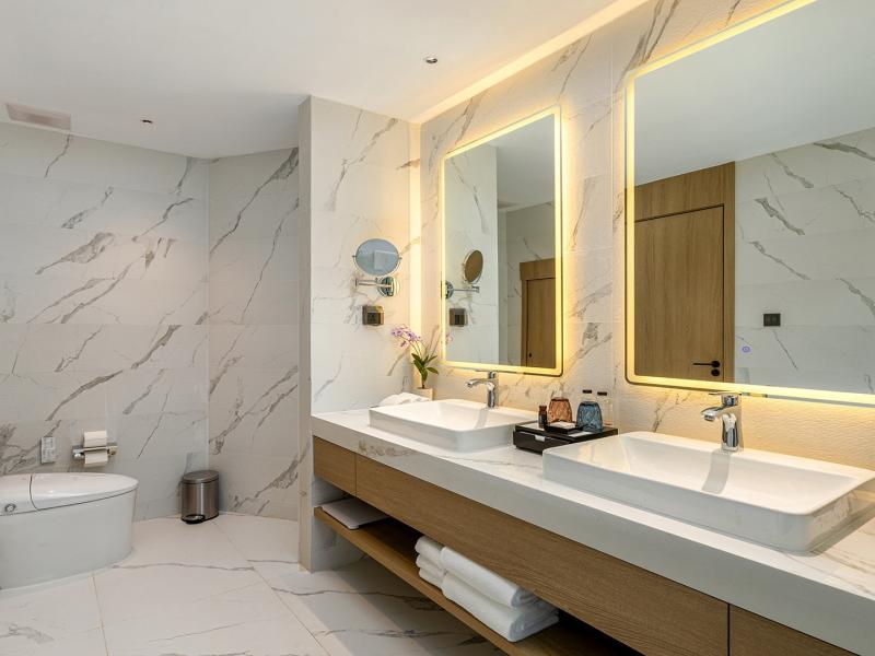 Laya Resort & Residences