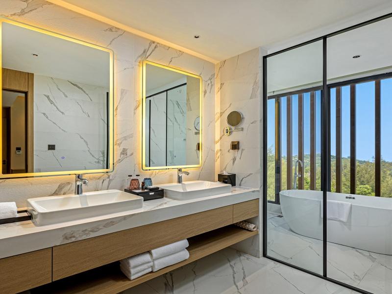 Laya Resort & Residences