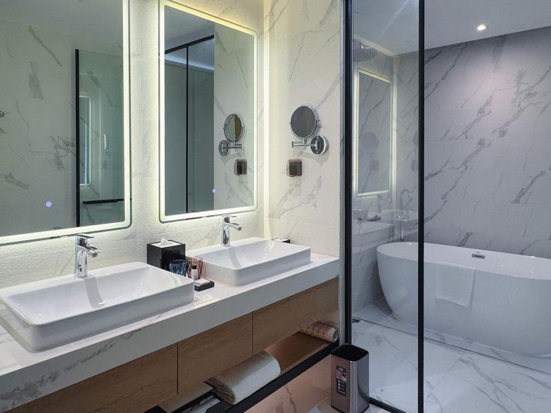 Laya Resort & Residences