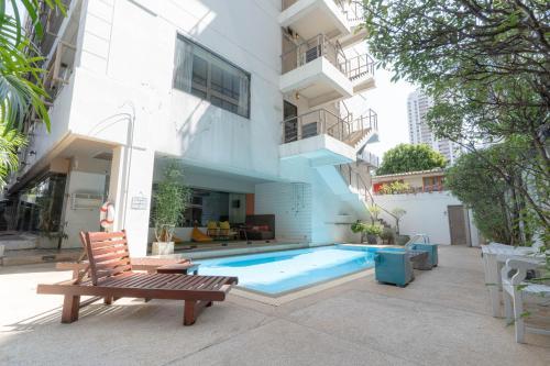 Journeyhub Bangkok Sukhumvit 26