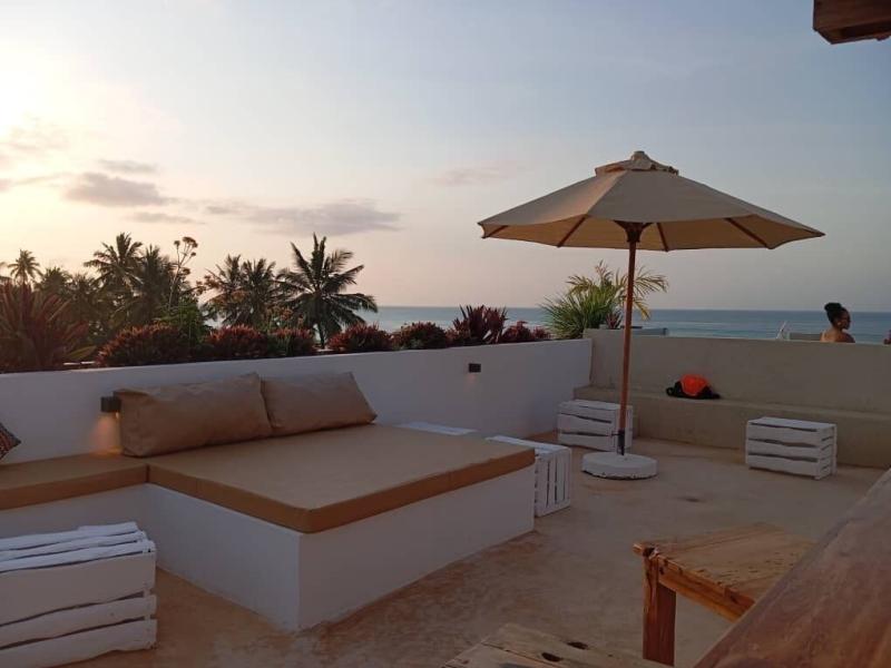 Aluna Beach Apartments