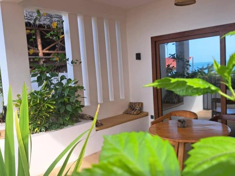 Aluna Beach Apartments
