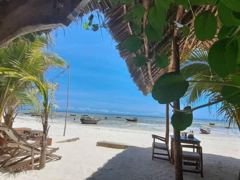 Aluna Beach Apartments
