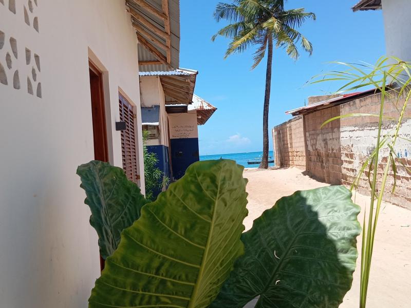 Aluna Beach Apartments