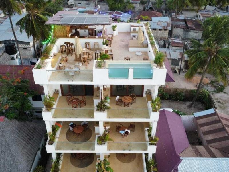 Aluna Beach Apartments