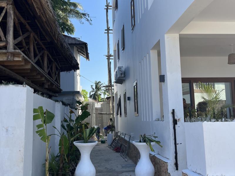 Aluna Beach Apartments