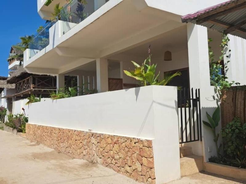 Aluna Beach Apartments