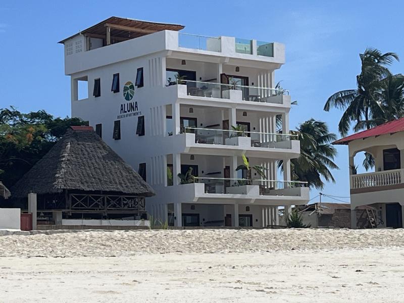 Aluna Beach Apartments