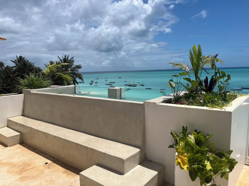 Aluna Beach Apartments
