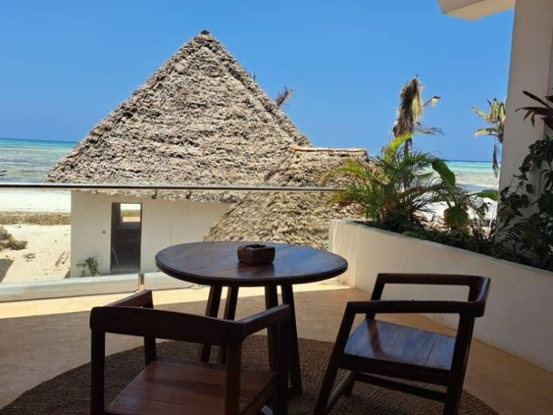 Aluna Beach Apartments