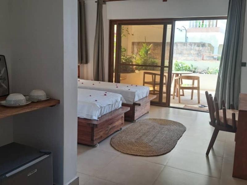 Aluna Beach Apartments