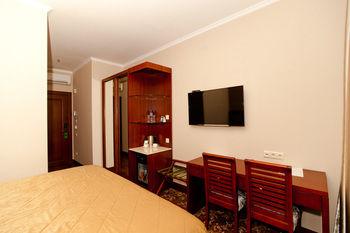 Grand Voyage Hotel