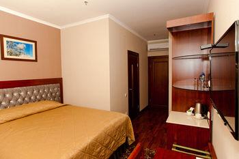 Grand Voyage Hotel