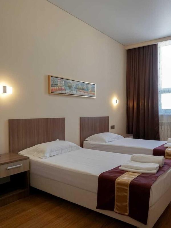 Qul-Khadisha hotel