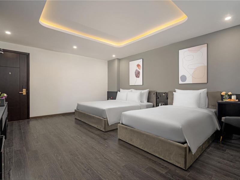 Mercy Emerald Hotel