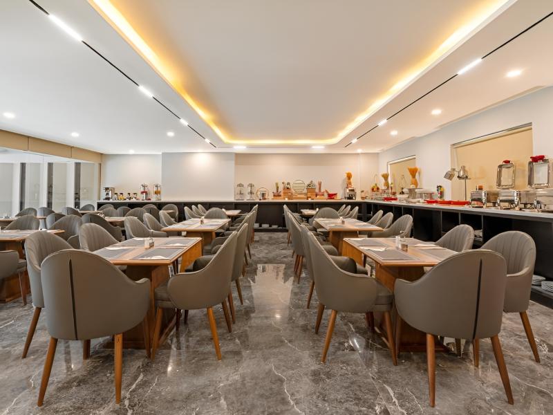 Mercy Emerald Hotel