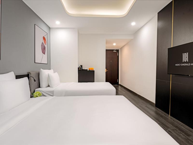 Mercy Emerald Hotel