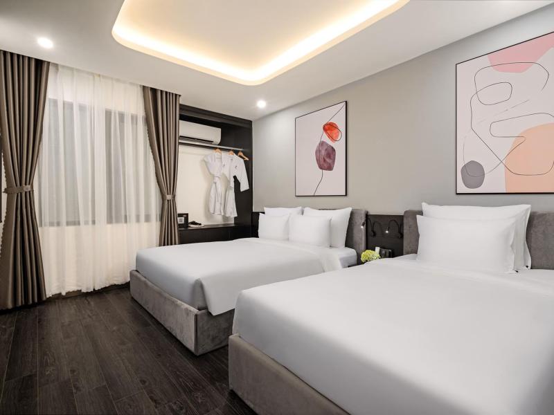 Mercy Emerald Hotel