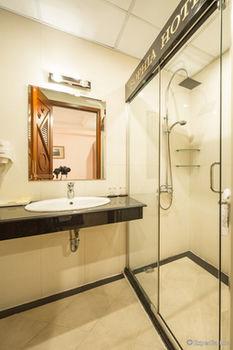 Kin Hotel Thai Van Lung