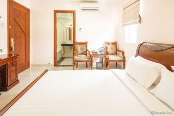 Kin Hotel Thai Van Lung