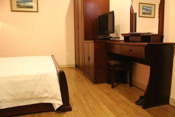 Kin Hotel Thai Van Lung