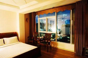 Kin Hotel Thai Van Lung