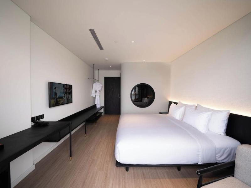 Caro Premium Danang Hotel
