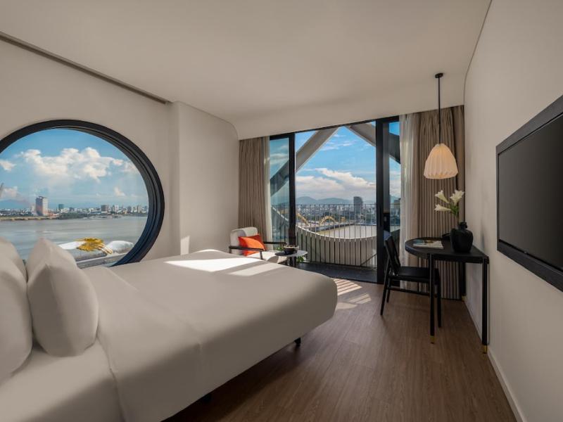 Caro Premium Danang Hotel