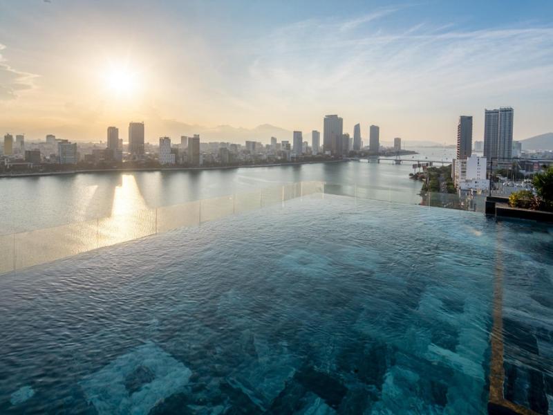 Caro Premium Danang Hotel