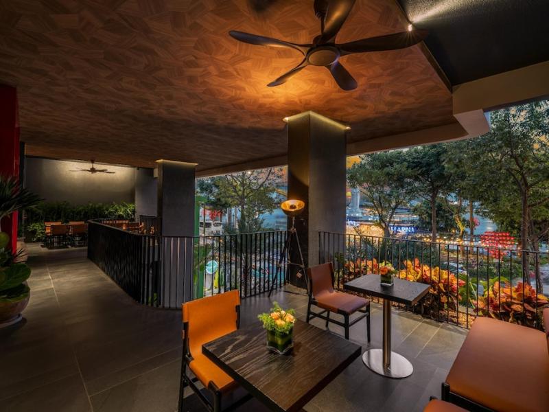 Caro Premium Danang Hotel