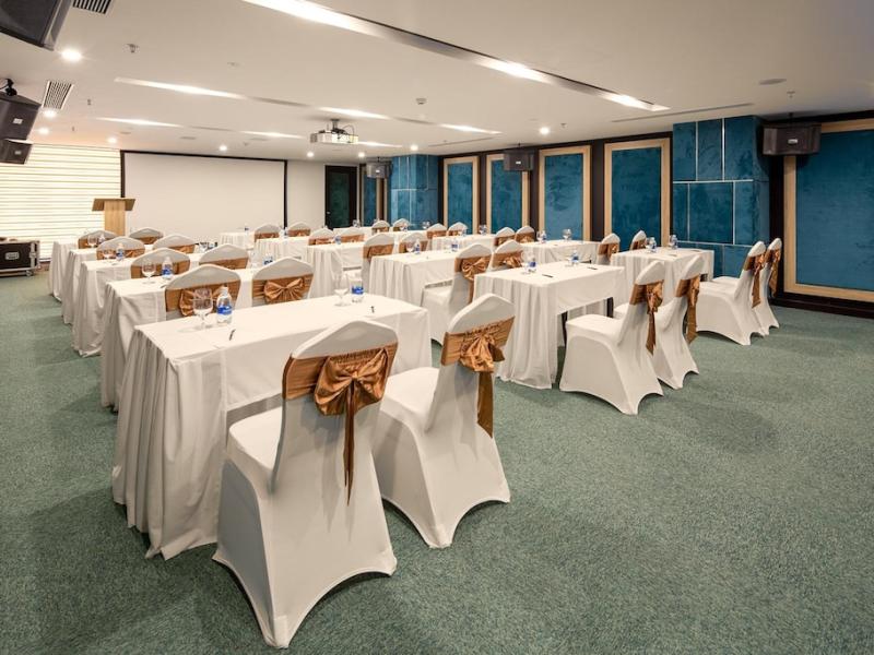 CN Palace Boutique Hotel