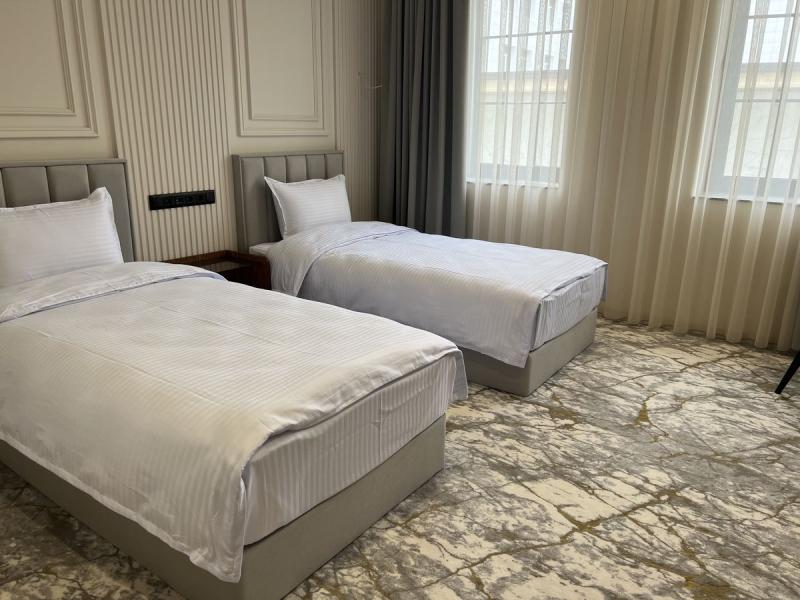 Meridian Plaza by Reikartz