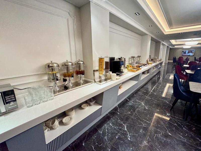 Meridian Plaza by Reikartz