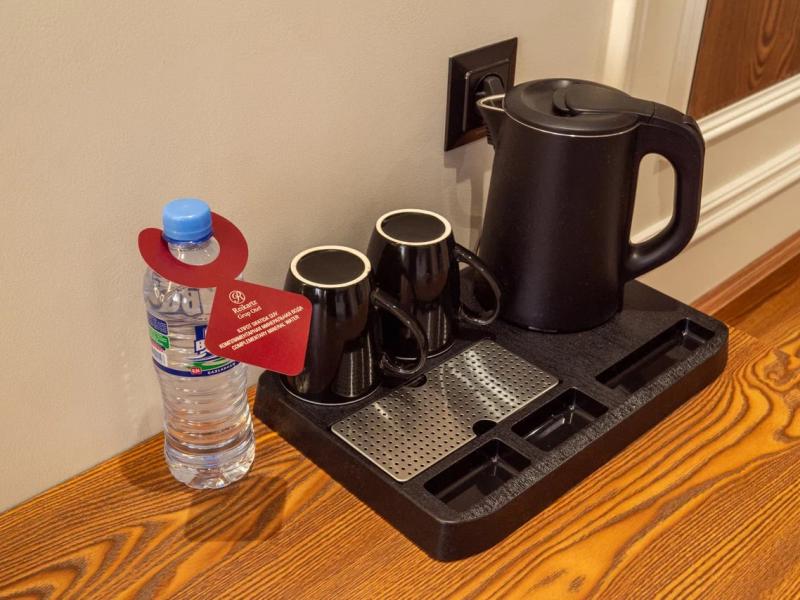 Meridian Plaza by Reikartz