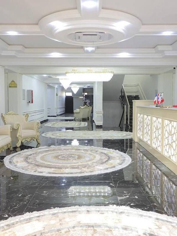 Ko'k Saroy Plaza Hotel