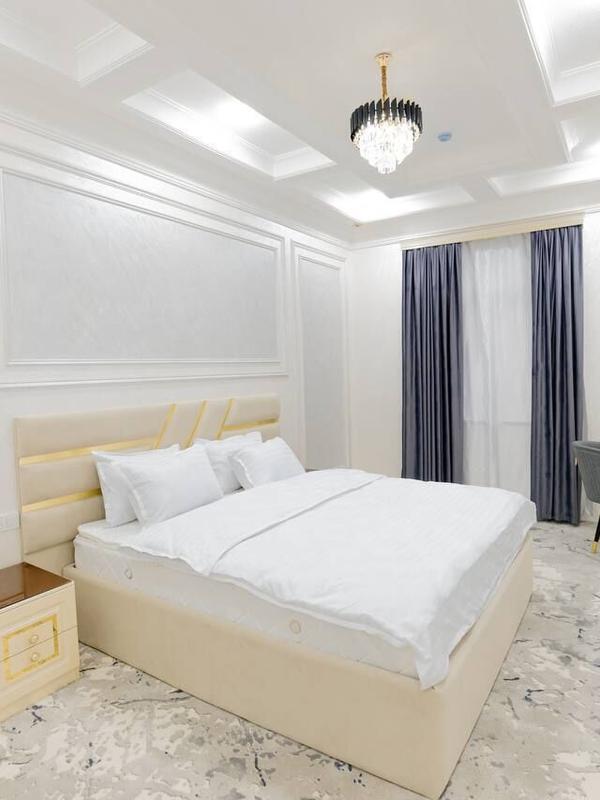 Ko'k Saroy Plaza Hotel