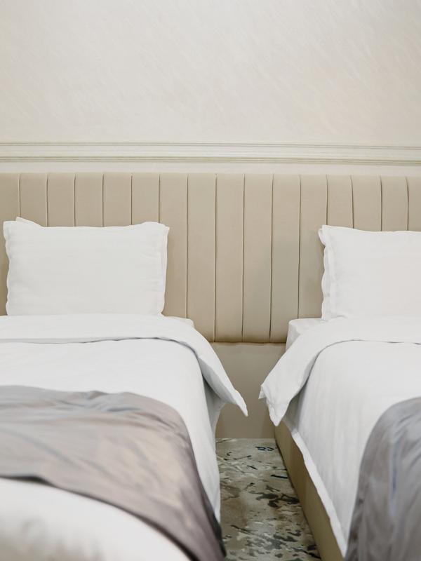 Ko'k Saroy Plaza Hotel