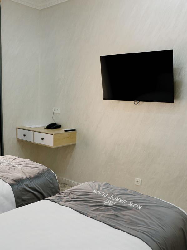 Ko'k Saroy Plaza Hotel